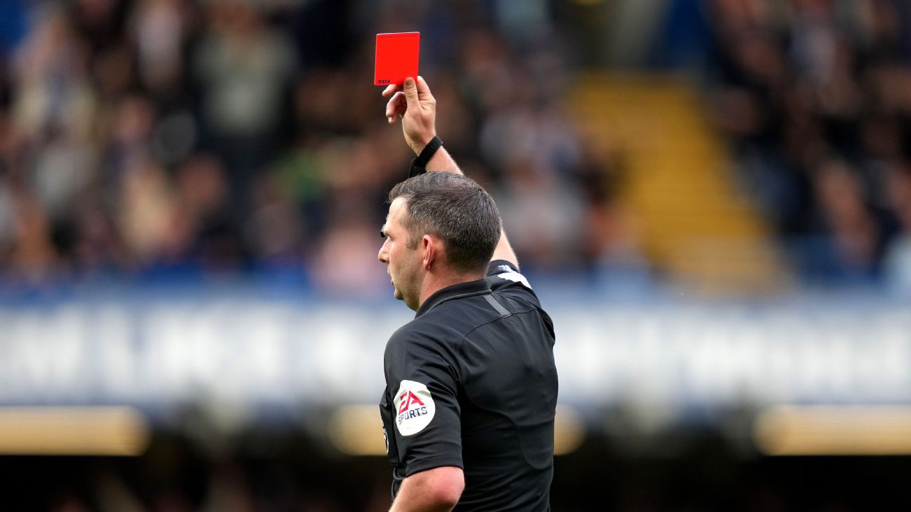英足总升级歧视处罚：涉事球员最低禁赛10场